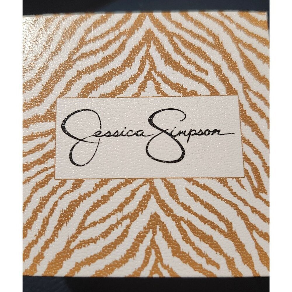 Jessica Simpson silver tone ring watch 22 mm - Picture 4 of 4